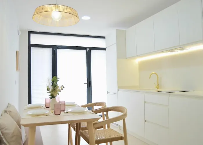 Excepcional Moderno Y Luminoso Terraza Privada Appartamento Valenza